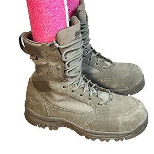 Danner‎ Tanicus 8” Tactical Boots Sage Green | Men’s 7 Women’s 8.5 Hiking